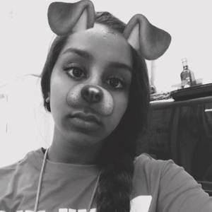 Meet your Posher, Aanya